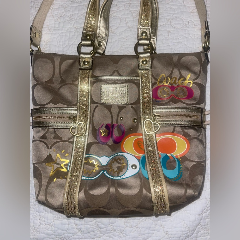 Coach Poppy Appliqué Crossbody Bag | Worn Condition
